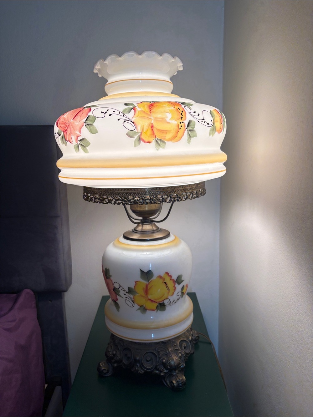 Vintage Gone with the Wind Vintage Lamp - Picture 5 of 8